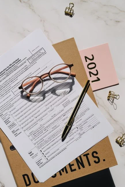 Freelance Taxes Basics Beginners - Freelance Taxes Basics Beginners - Pexels free stock photo (photographer not verified)
