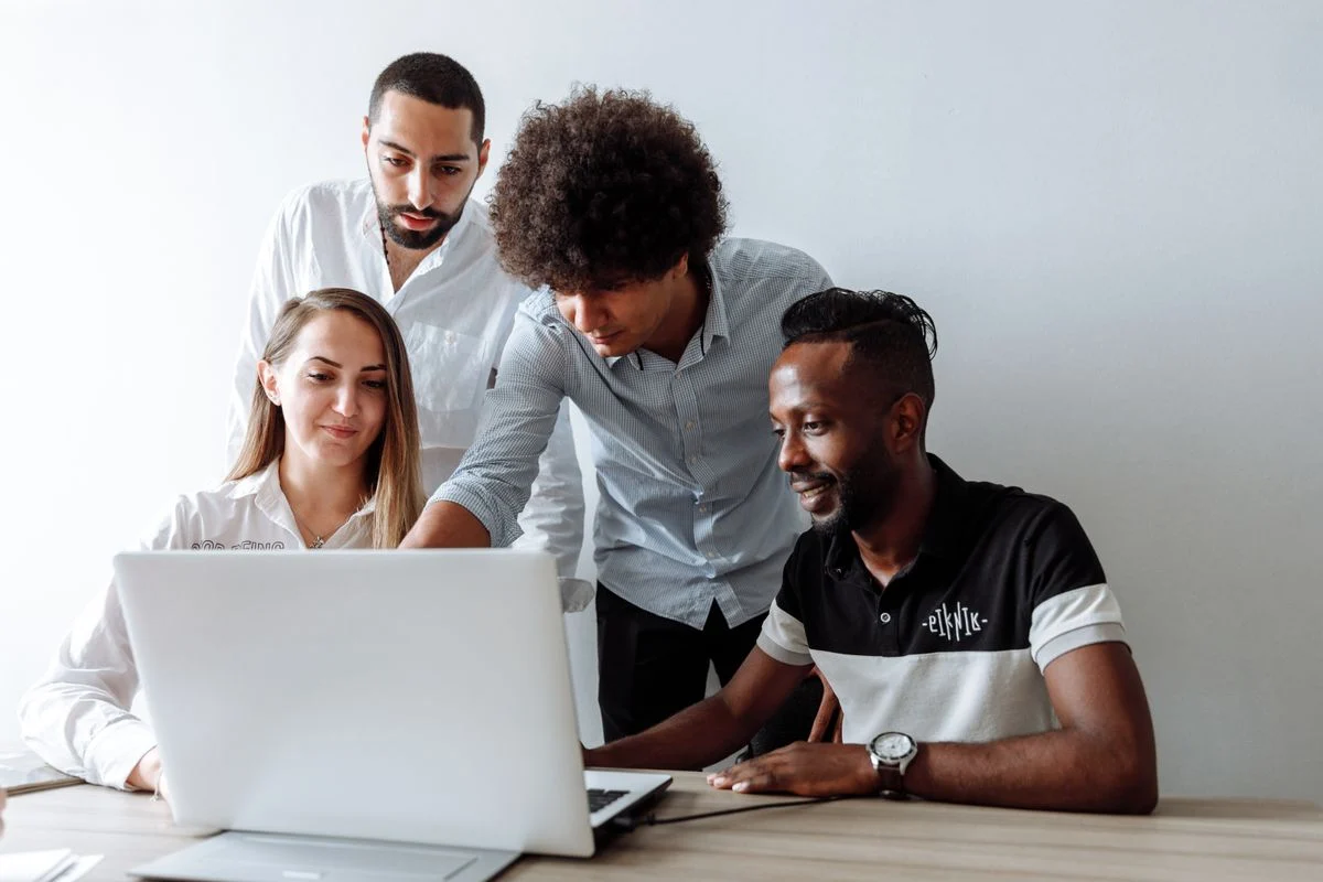 Hiring Freelancers vs Employees - Hiring Freelancers vs Employees - Photo via Pexels (free to use)