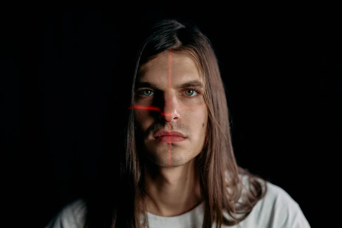 Face Id Biometric Security - Diagram of the 30,000 infrared dots Face ID projects to map a face