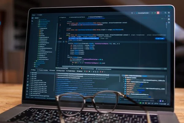Python Whats It Matters - Python Whats It Matters - Photo via Pexels (free to use)