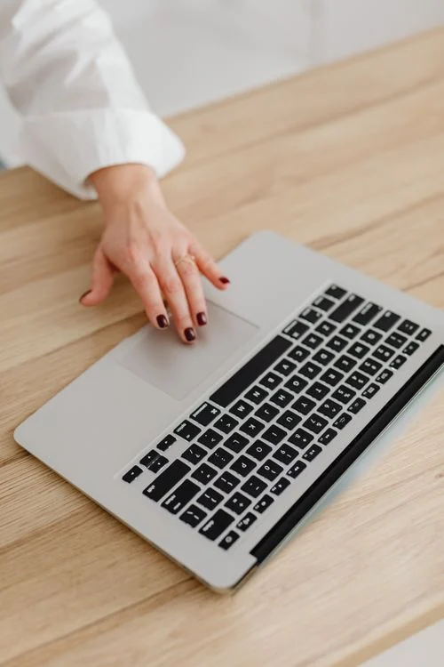 Touchscreen Macbook Pro - Touchscreen Macbook Pro - Photo via Pexels (free to use under the Pexels License)